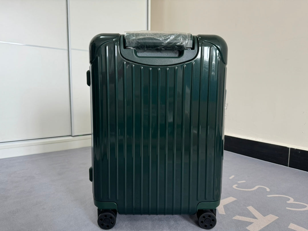 RMW ESSENTIAL SERIES DARK GREEN POLYCARBONATE MADE