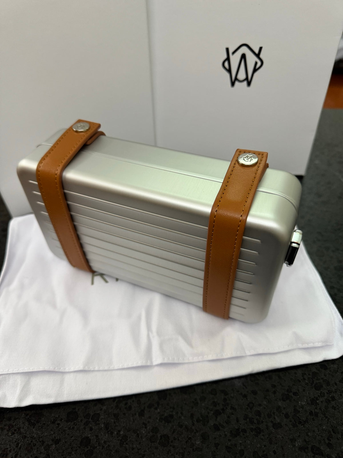RMW CLASSIC ALUMINIUM CROSS BODY BAG