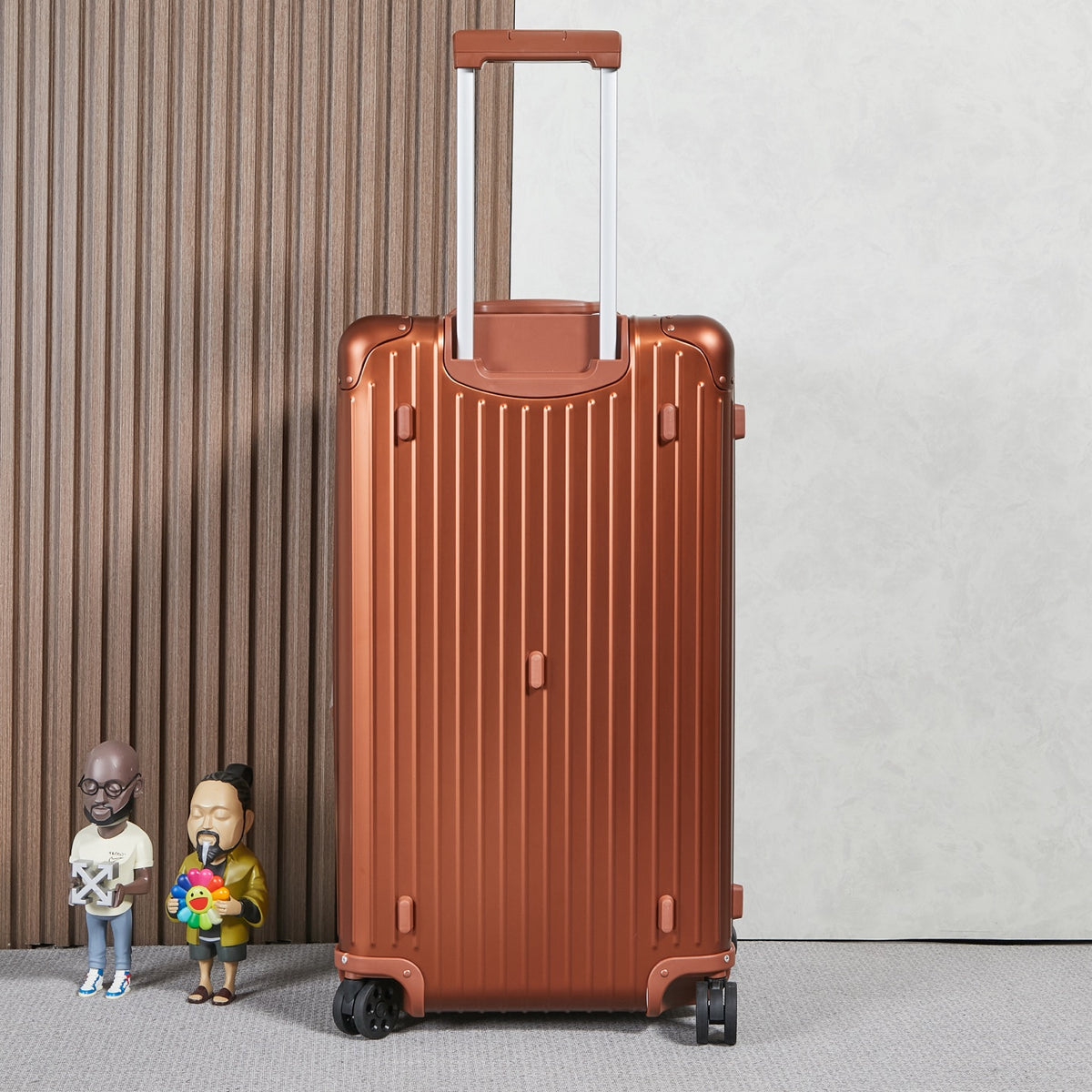 CLASSIC LUGGAGE 33-INCH | ALUMINIUM MADE