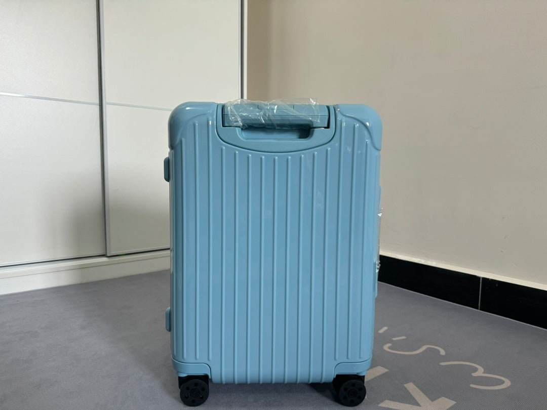 RMW ESSENTIAL SERIES GLACIER BLUE POLYCARBONATE MADE