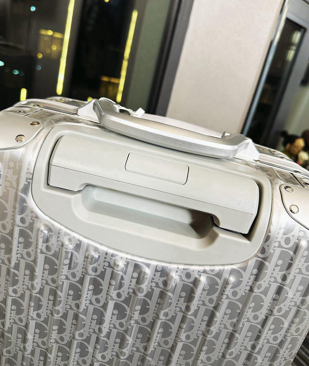RMW X DIOR COLLABORATION SIZE 20 LUGGAGE | Aluminium Made