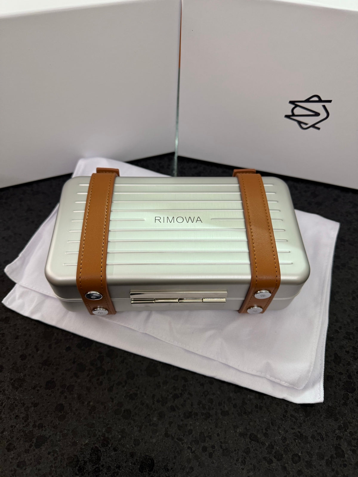 RMW CLASSIC ALUMINIUM CROSS BODY BAG