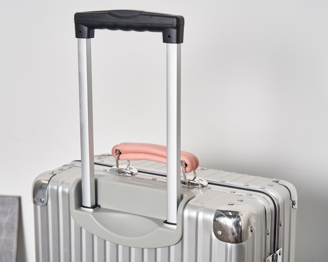 CLASSIC LUGGAGE LEATHER HANDLES | Aluminium Made