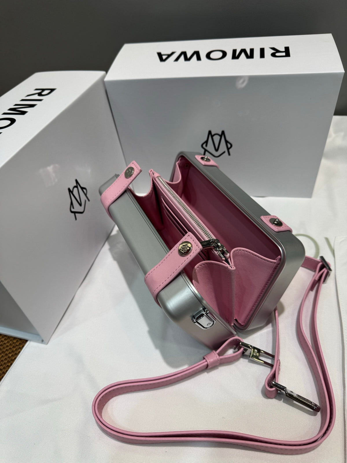 RMW CLASSIC ALUMINIUM CROSS BODY BAG