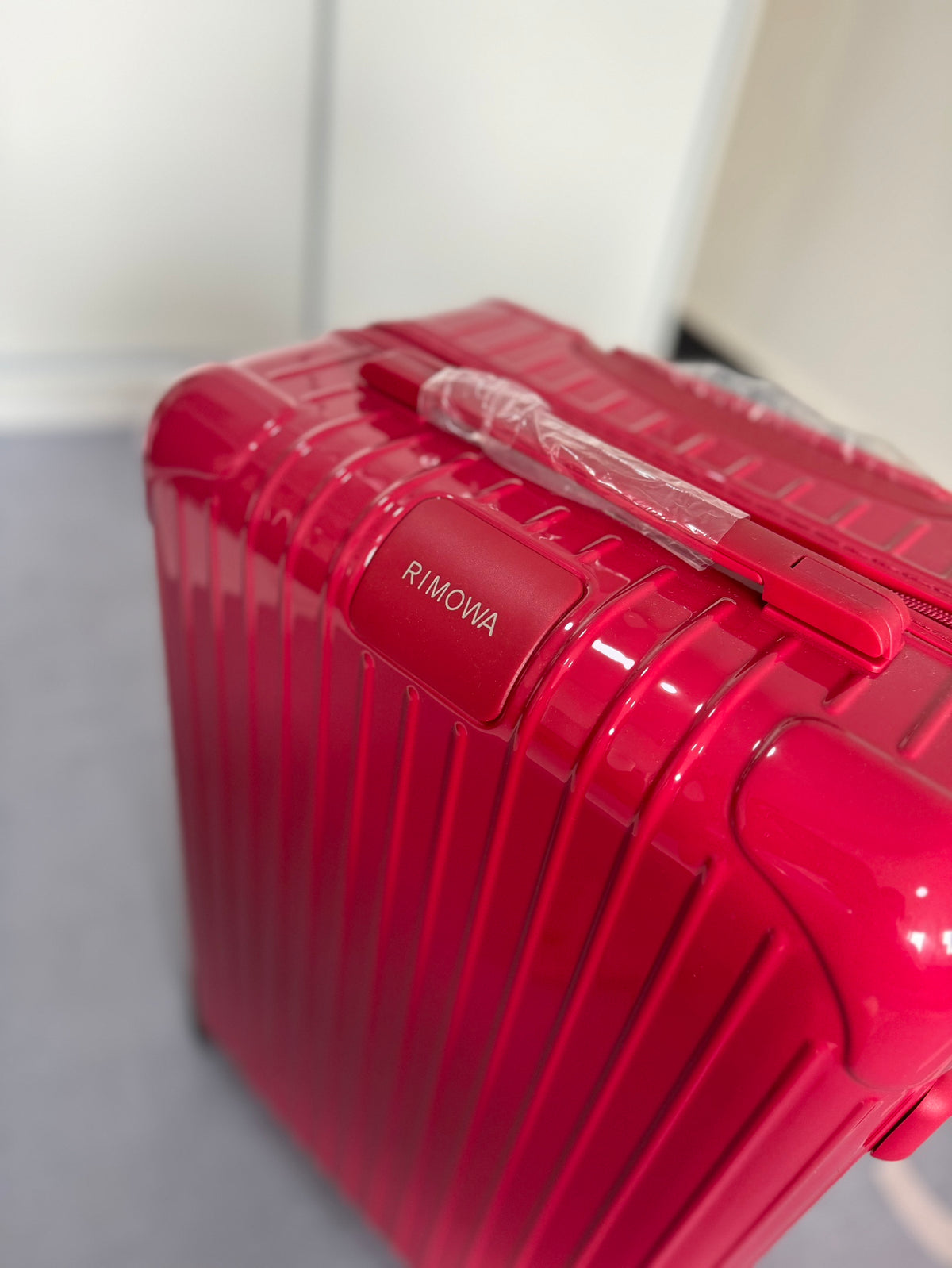 RMW ESSENTIAL SERIES RASPBERRY RED POLYCARBONATE MADE