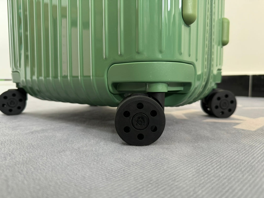 RMW ESSENTIAL SERIES SAGE GREEN POLYCARBONATE MADE