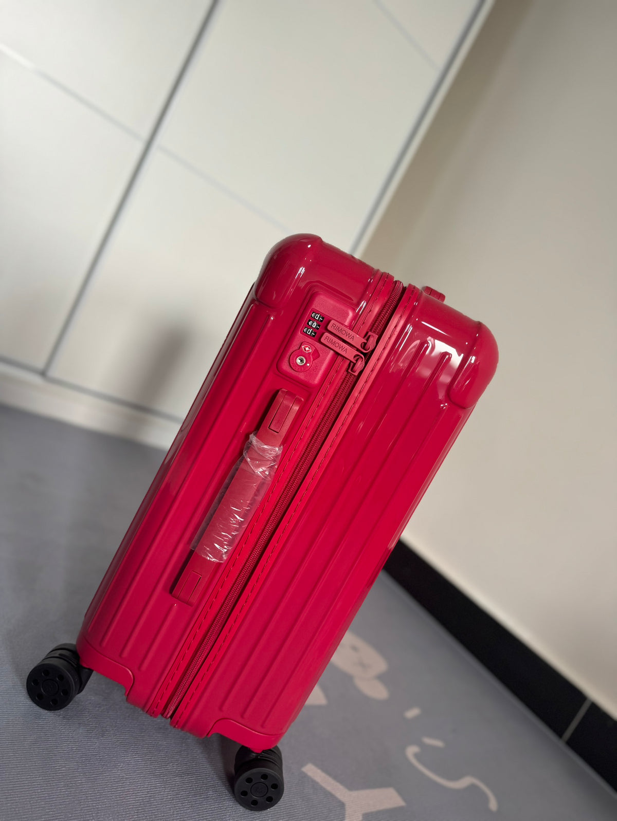 RMW ESSENTIAL SERIES RASPBERRY RED POLYCARBONATE MADE