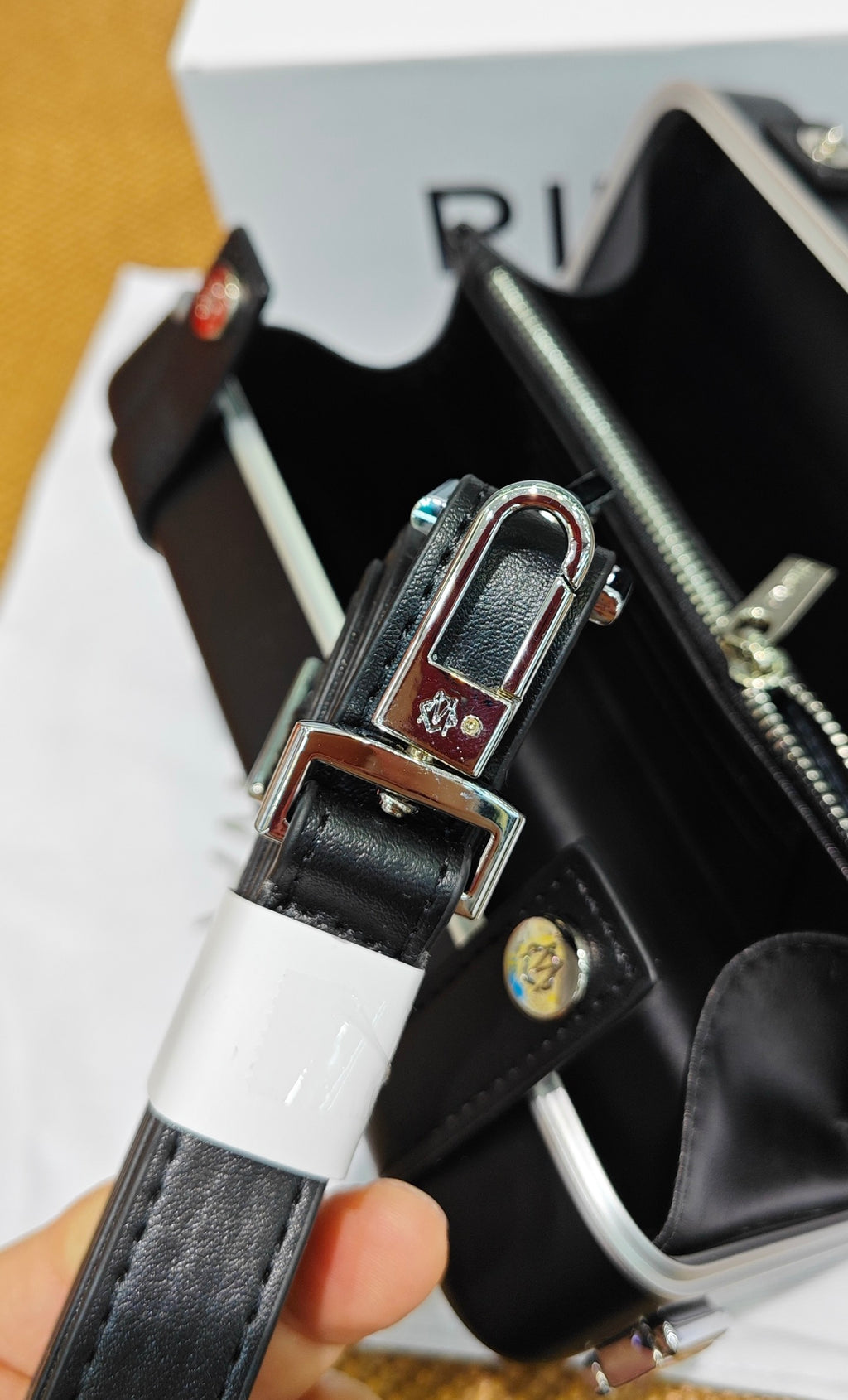 RMW CLASSIC ALUMINIUM CROSS BODY BAG