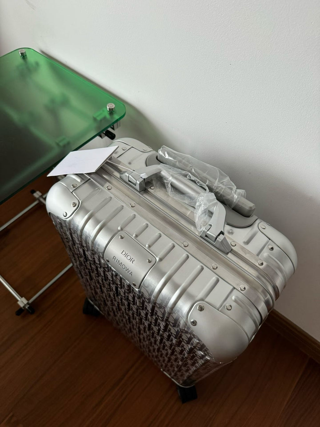 RMW X DIOR COLLABORATION SIZE 20 LUGGAGE | Aluminium Made