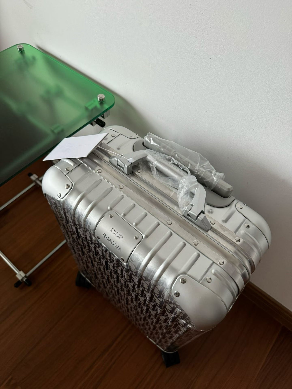 RMW X DIOR COLLABORATION SIZE 20 LUGGAGE | Aluminium Made
