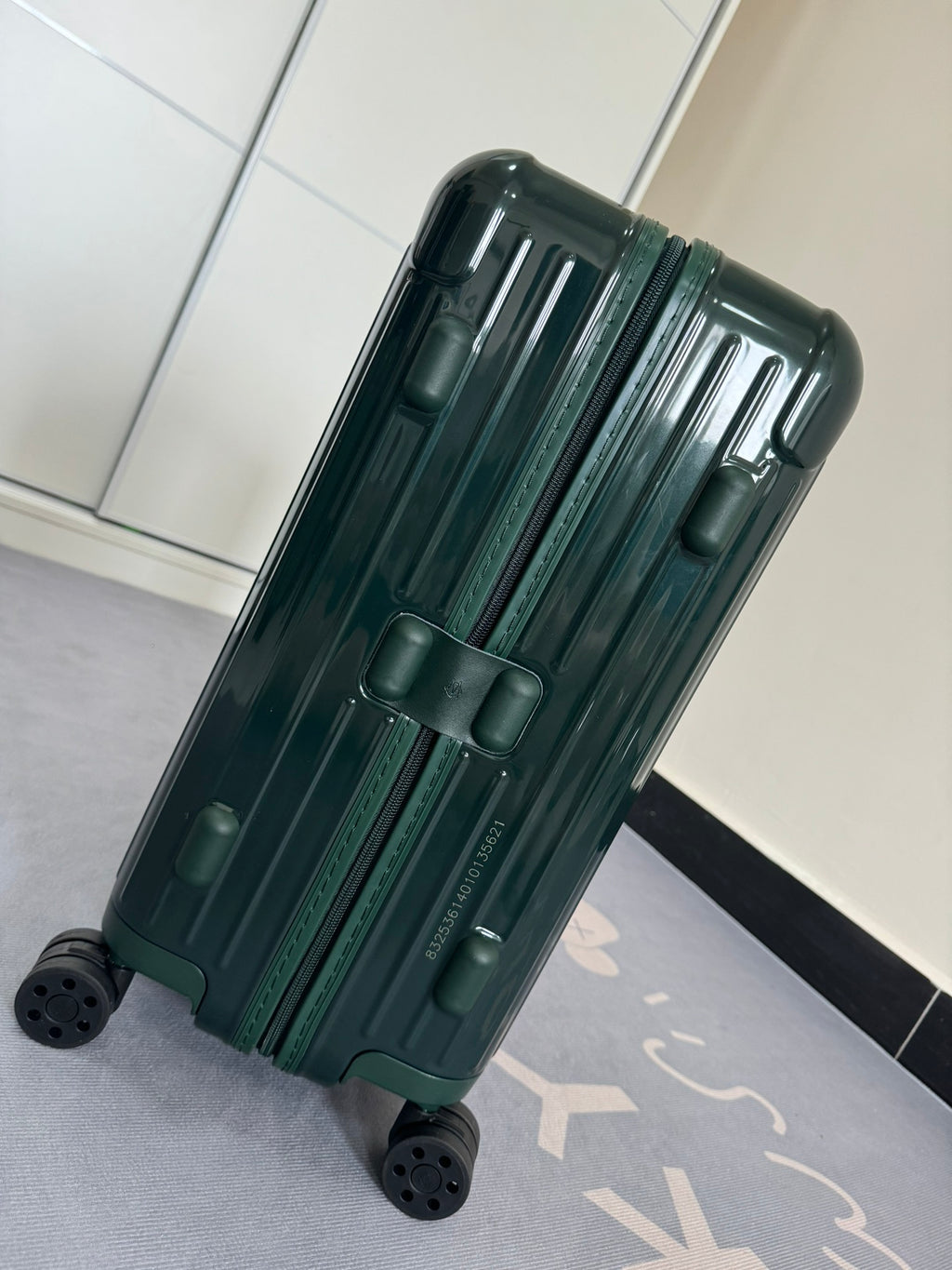 RMW ESSENTIAL SERIES DARK GREEN POLYCARBONATE MADE