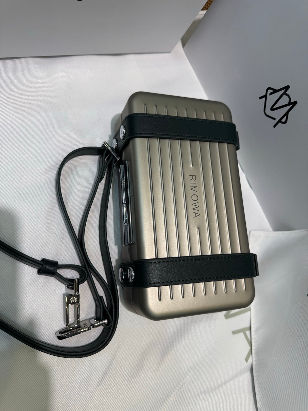 RMW CLASSIC ALUMINIUM CROSS BODY BAG