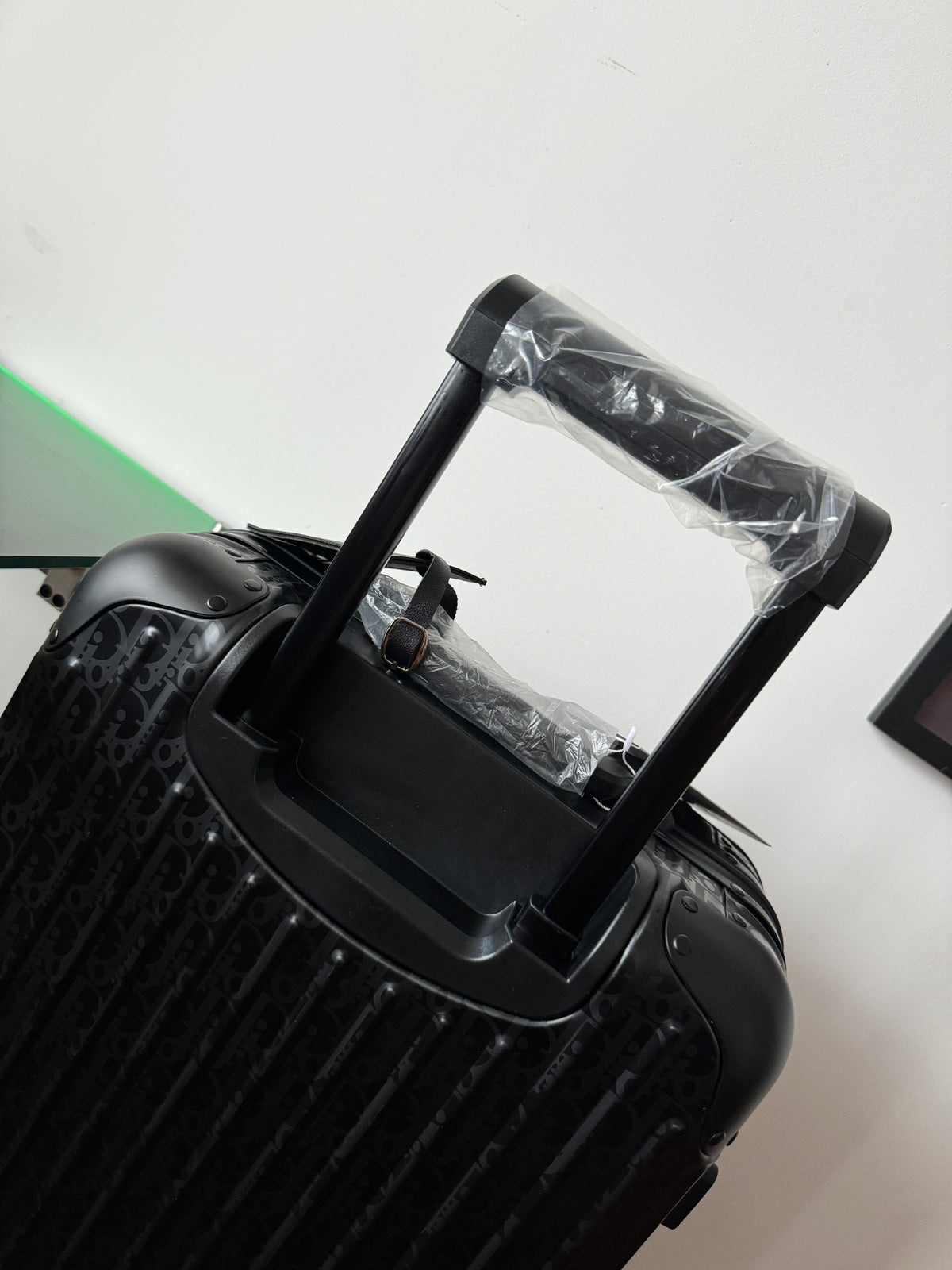 RMW X DIOR COLLABORATION SIZE 20 LUGGAGE | Aluminium Made
