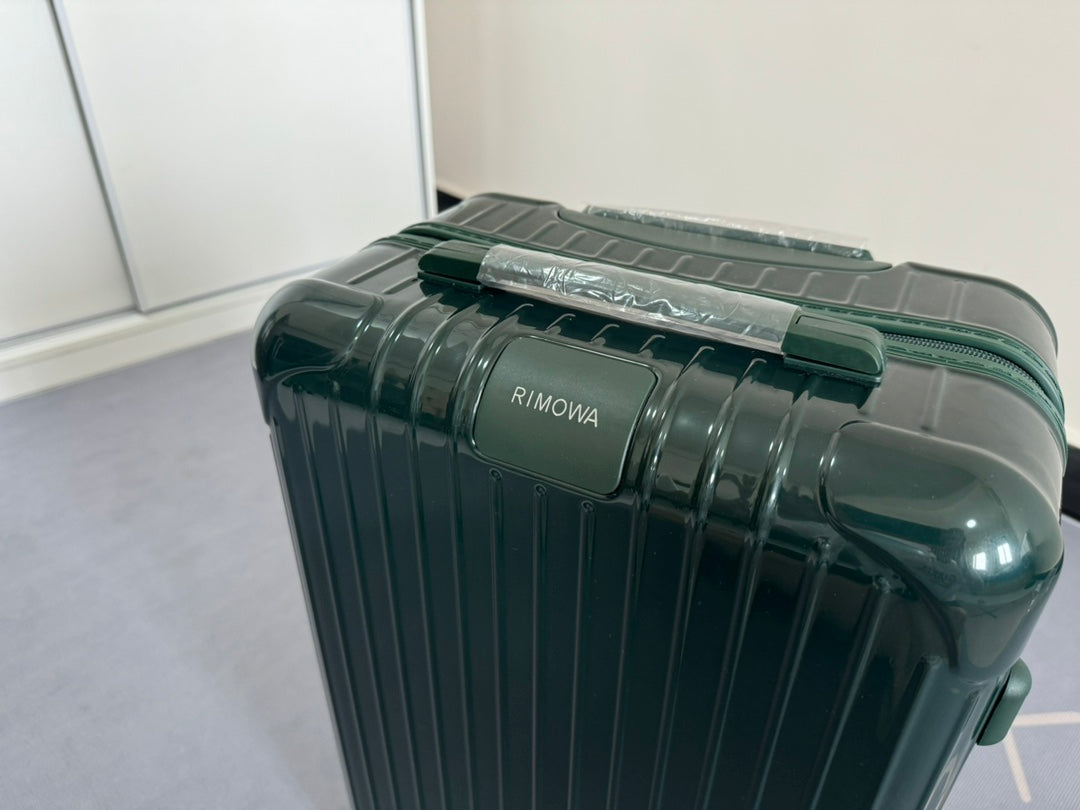 RMW ESSENTIAL SERIES DARK GREEN POLYCARBONATE MADE
