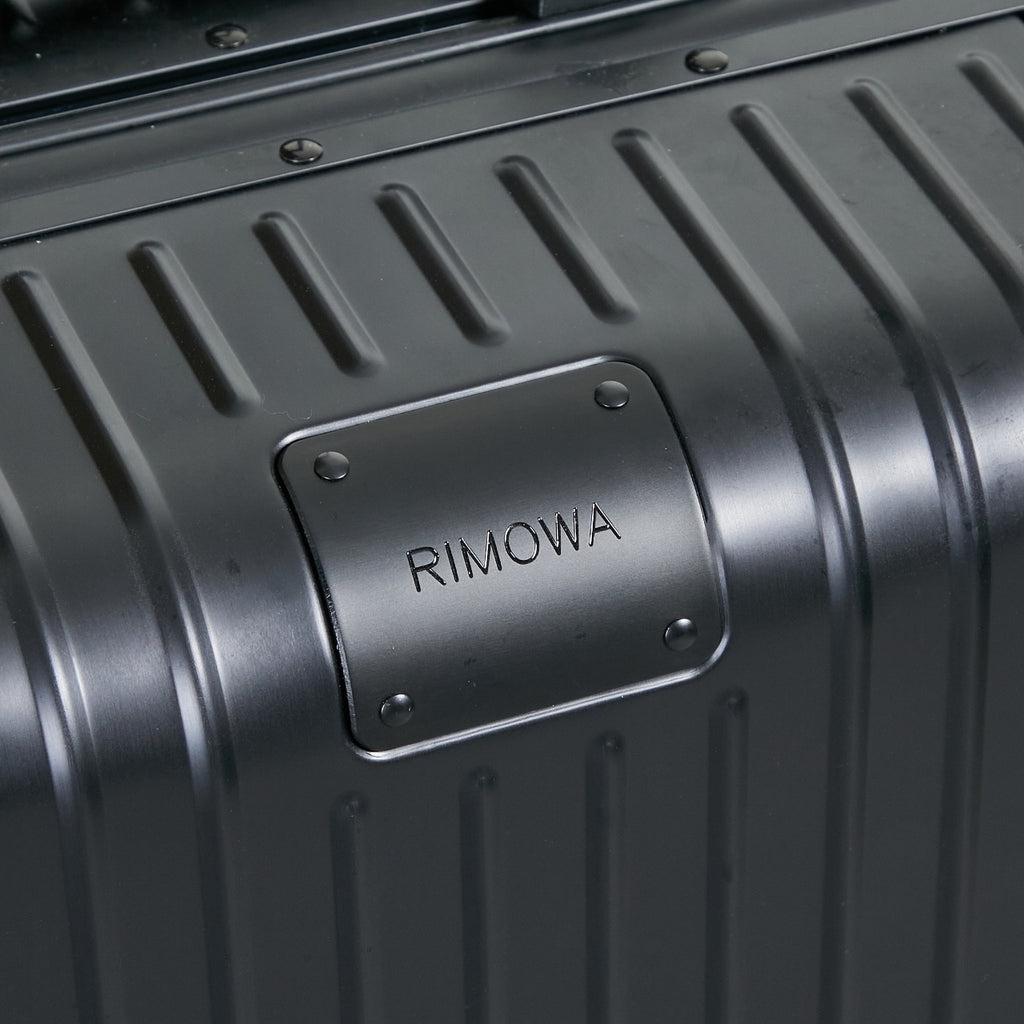 CLASSIC LUGGAGE 33-INCH | ALUMINIUM MADE