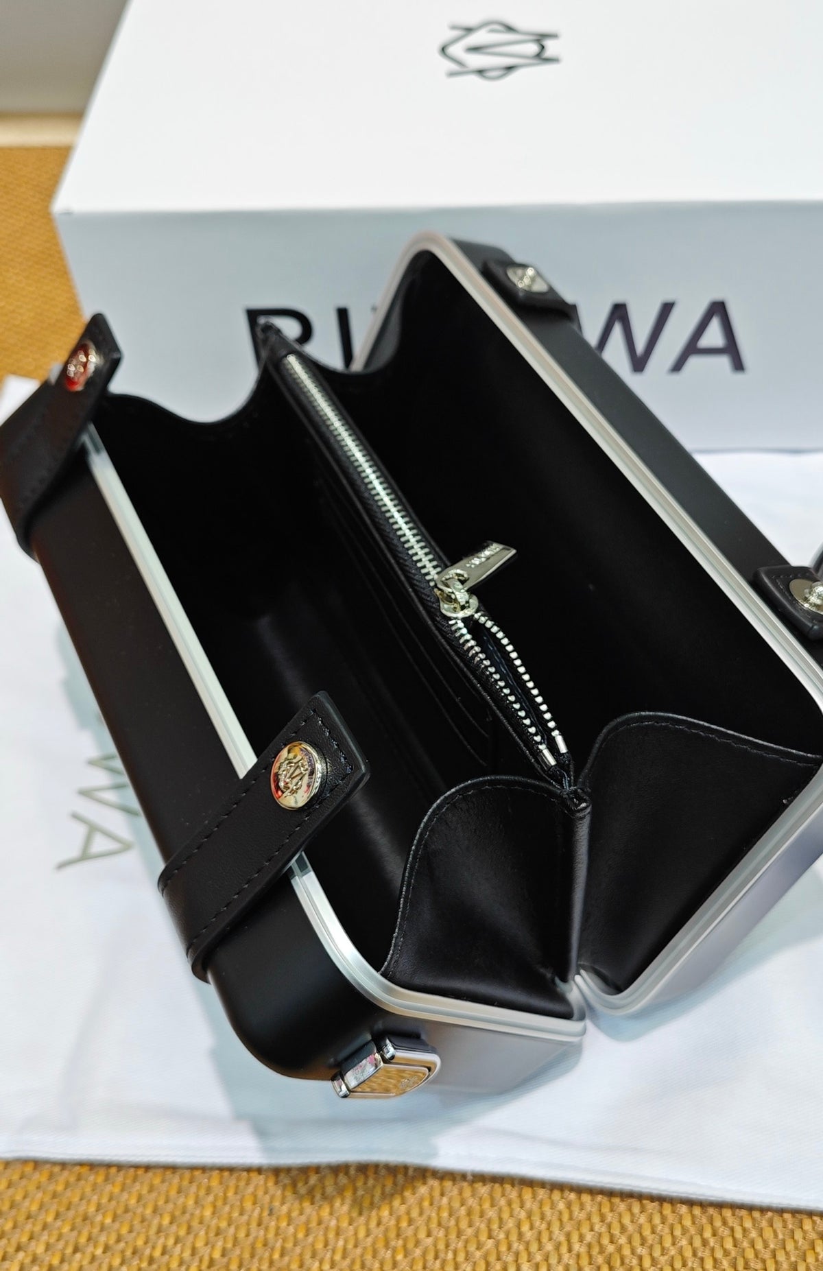 RMW CLASSIC ALUMINIUM CROSS BODY BAG